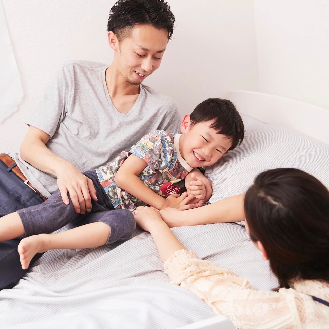 マイホームで過ごすT様ご家族(旧公式サイト掲載写真)